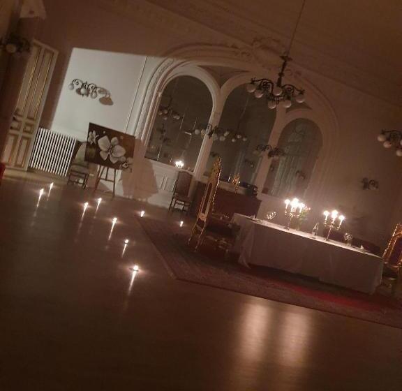سوییت, Salon Boyer