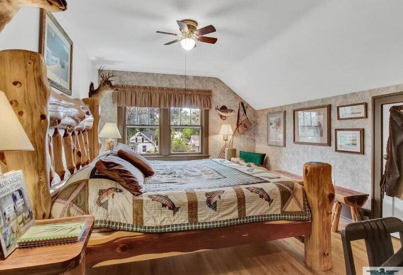 Quarto Estandar Cama King, Robins Nest Bed & Breakfast