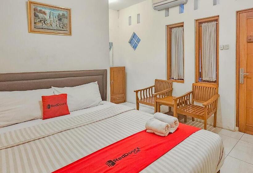 Номер Стандарт, Reddoorz Near Alun Alun Cianjur