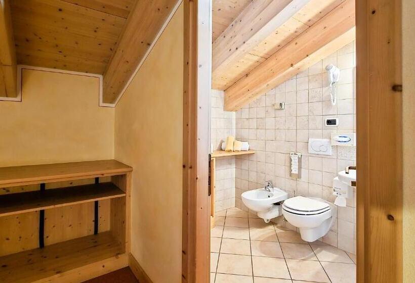 スタンダード４人部屋, Albergo Alpenrose