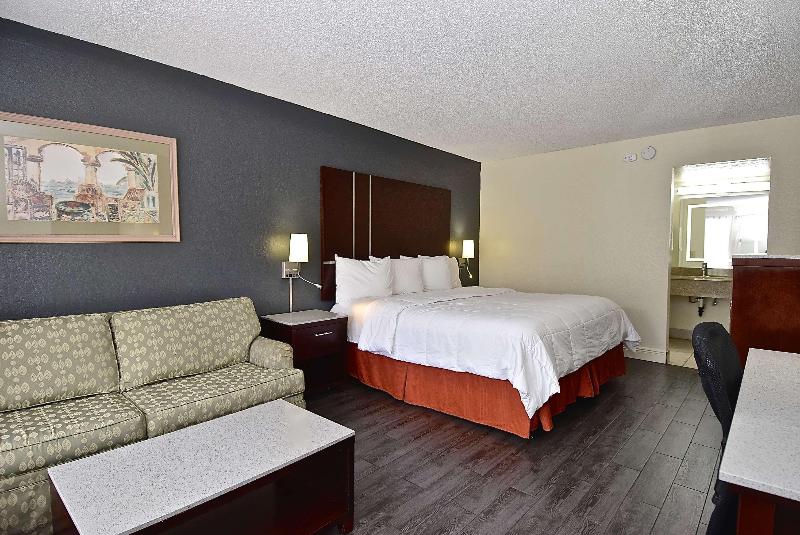 Номер Стандарт, Surestay Hotel By Best Western Sarasota Lido Beach