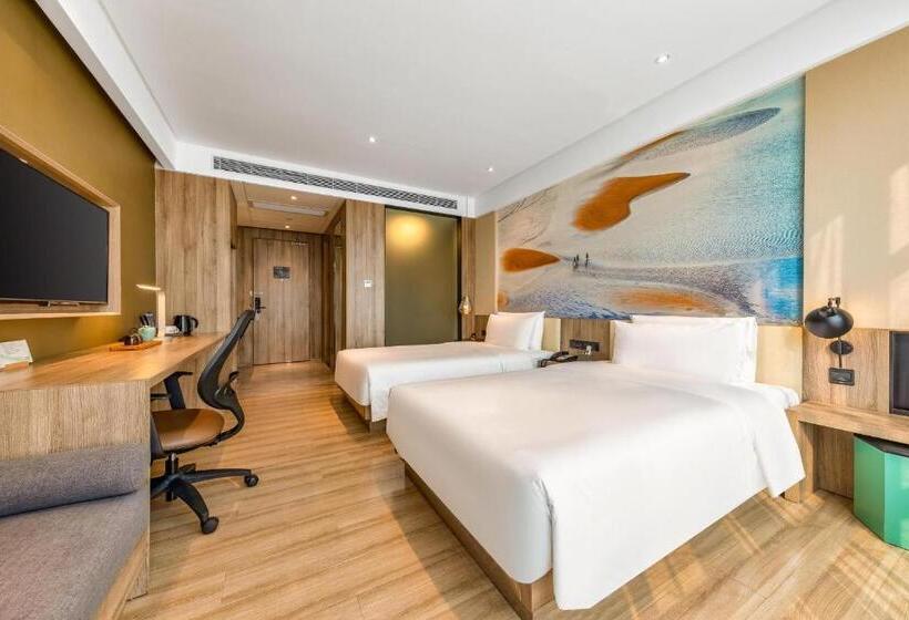 Номер Superior, Atour Hotel High Speed Railway Station Maoming