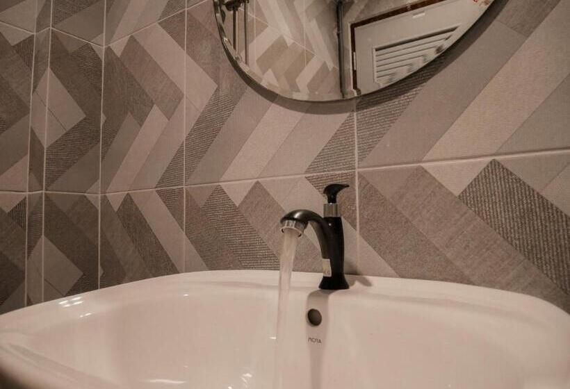 اتاق استاندارد چهار تخته, Varietyd Dayhostel Huahin