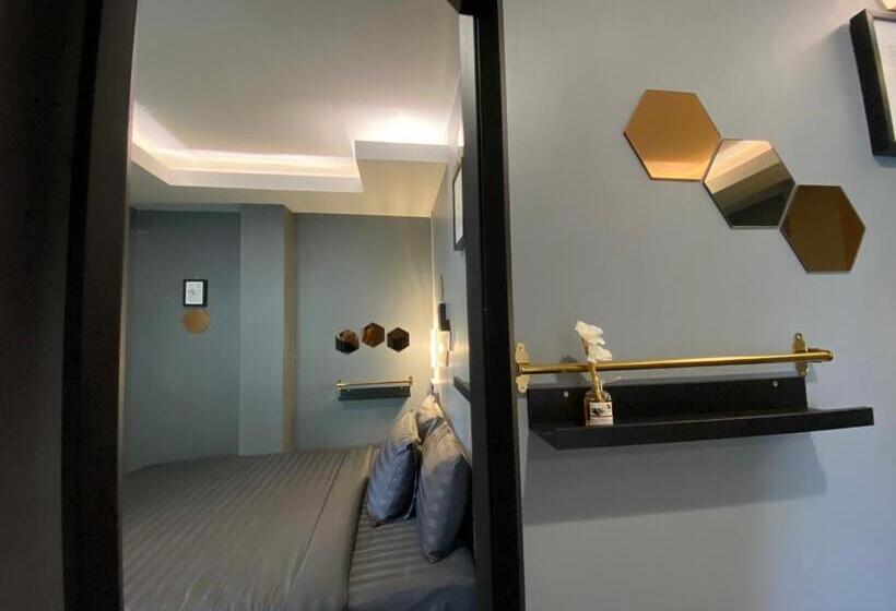 استودیو استاندارد با بالکن, Varietyd Dayhostel Huahin