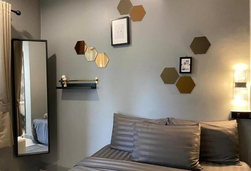 استودیو استاندارد با بالکن, Varietyd Dayhostel Huahin