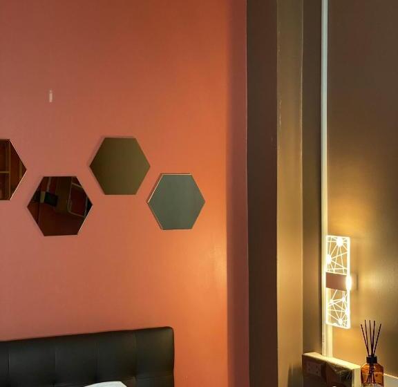 اتاق استاندارد یک نفره, Varietyd Dayhostel Huahin