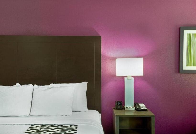 Номер Deluxe, La Quinta By Wyndham Columbus Ms