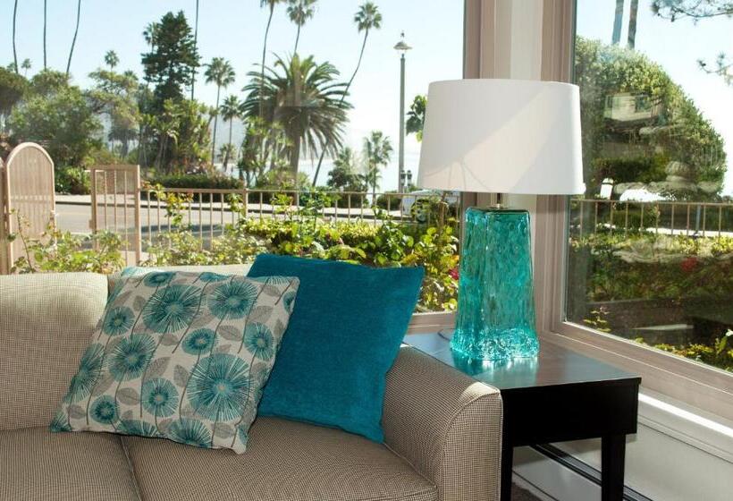 Студия Deluxe, Laguna Shores Studio Suites