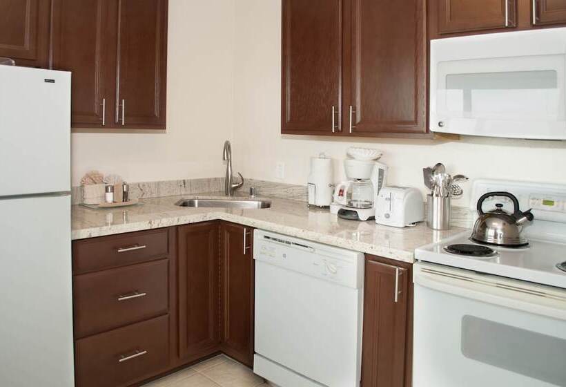 Студия Deluxe, Laguna Shores Studio Suites