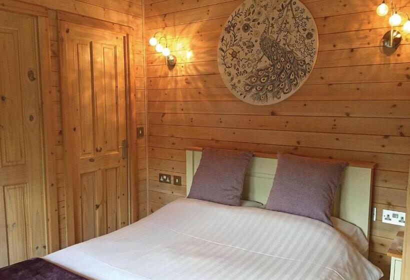 ２ベッドルームハウス, Hollybrook Lodges