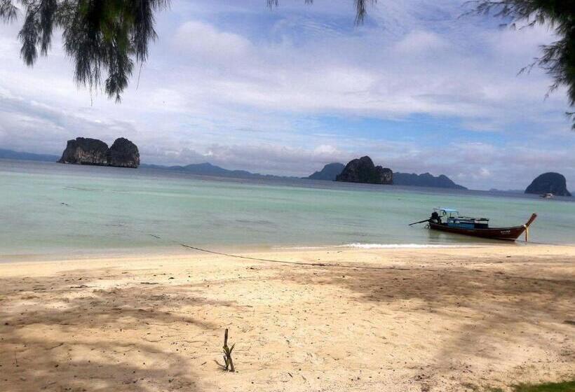 بنجلو قياسى, Koh Ngai Seafood