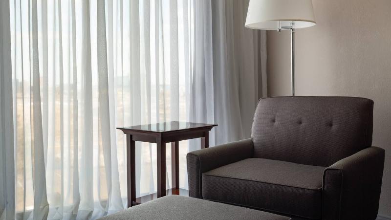 스탠다드 룸 킹사이즈 침대, Doubletree By Hilton Minneapolis Airport, Mn