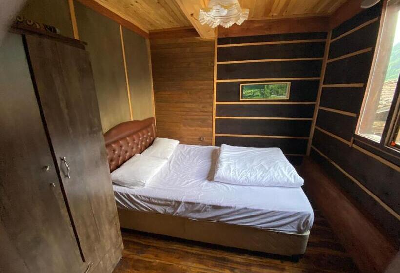 اتاق خانوادگی, Wooden Ochena In Uzungöl