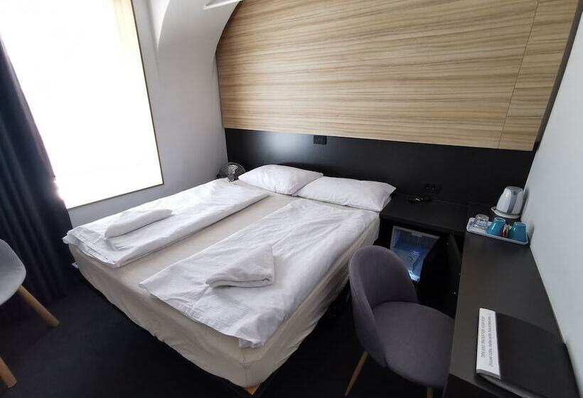 اتاق استاندارد, Cha Cha Rooms