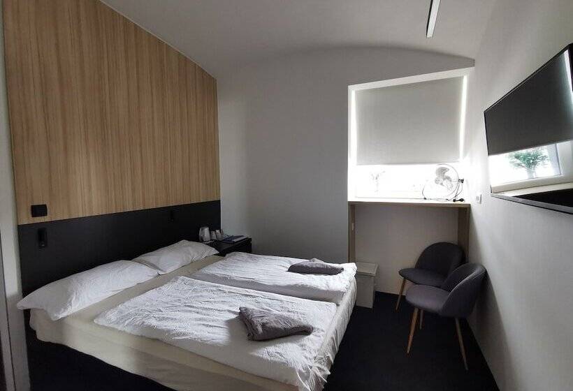 اتاق استاندارد, Cha Cha Rooms