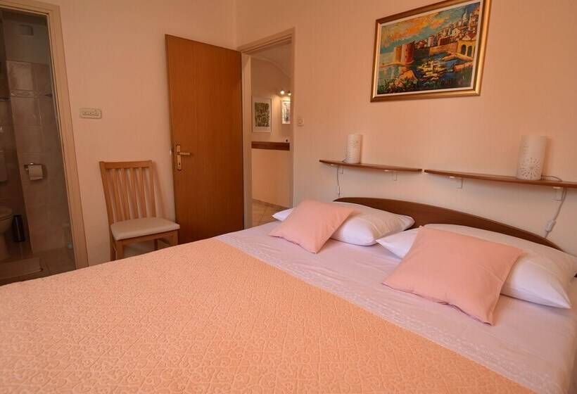 2 Bedroom Apartment Garden View, Guesthouse Kanjuo