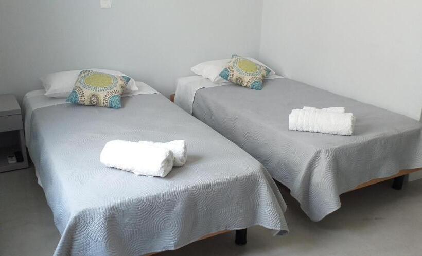 经济房, Passos Rooms