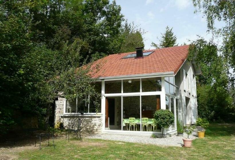 Номер Стандарт Вид на Горы, Chambres D Hôtes L Armancière
