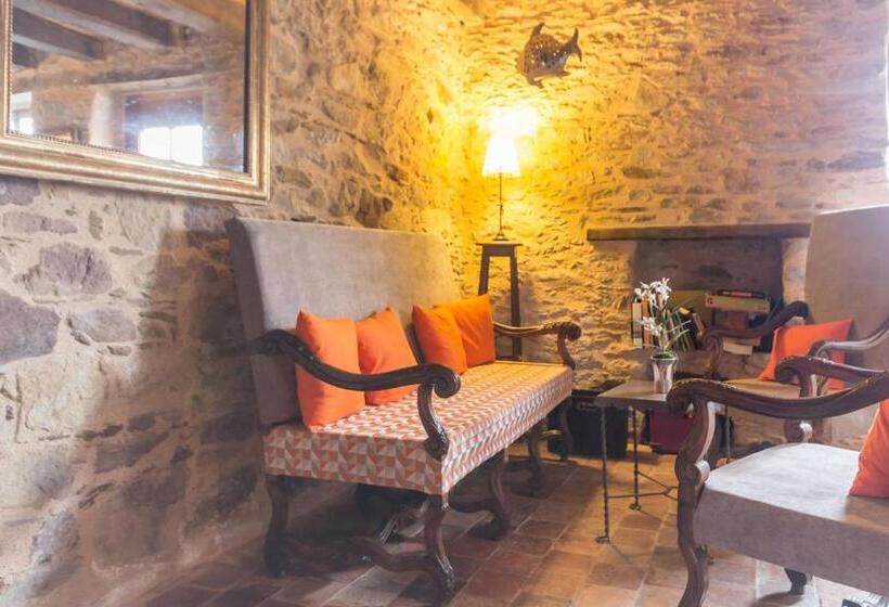 Quarto Familiar, Topaze