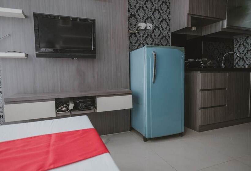 Номер Стандарт, Reddoorz Apartment @ Saladin Mansion Margonda