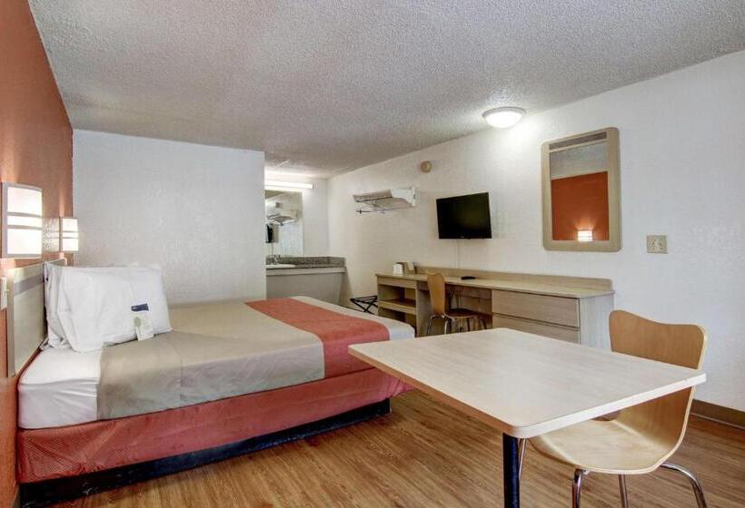 Стандартный Номер Кровать Кинг, Motel 6 Union City, Ga  Atlanta Airport