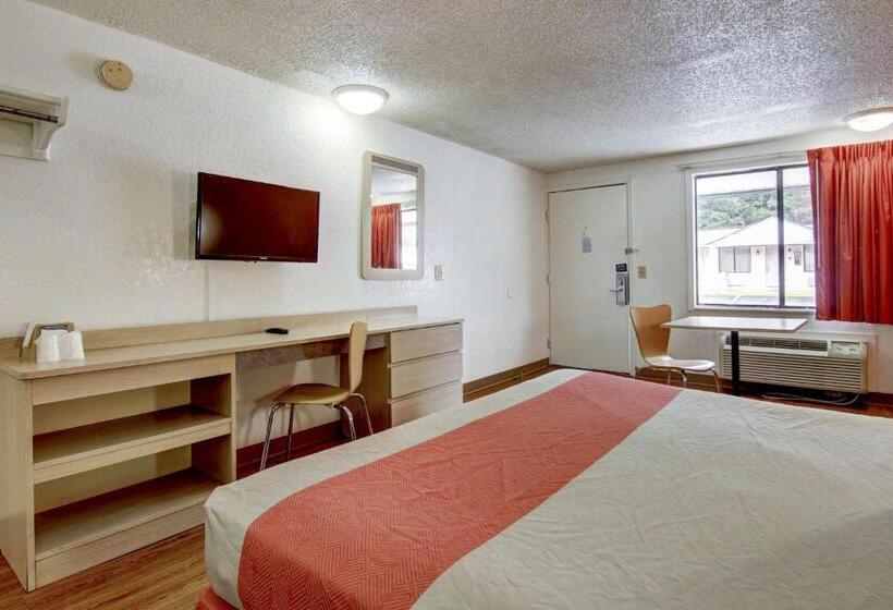 Номер Стандарт Кровать Кинг Адаптированный для Инвалидов, Motel 6 Union City, Ga  Atlanta Airport