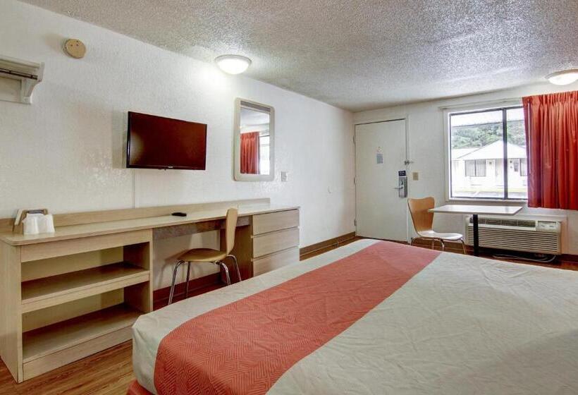 Номер Стандарт Кровать Кинг Адаптированный для Инвалидов, Motel 6 Union City, Ga  Atlanta Airport