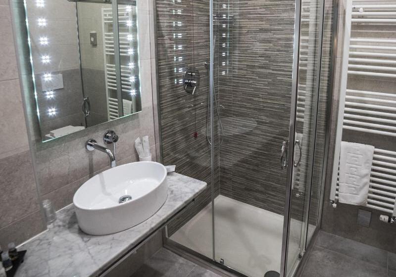اتاق استاندارد با تخت بزرگ, Naswa Resort