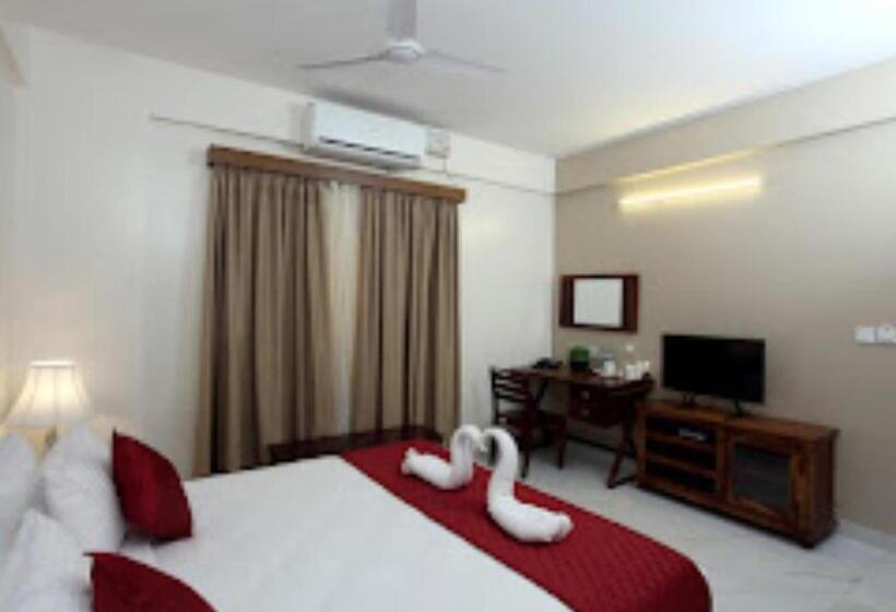 חדר דלוקס, Crimson Lotus Bangalore