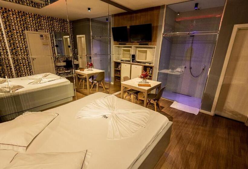 스위트, Motel Kalahari