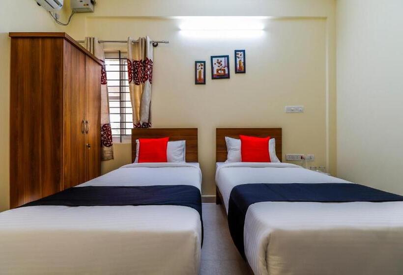 Трехместный Номер Классика, Capital O Sln Residency