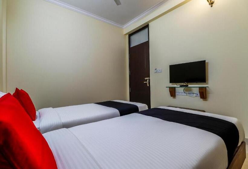Трехместный Номер Классика, Capital O Sln Residency