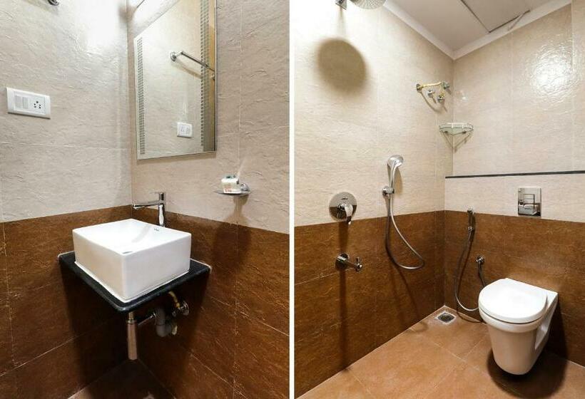 Трехместный Номер Классика, Capital O Sln Residency