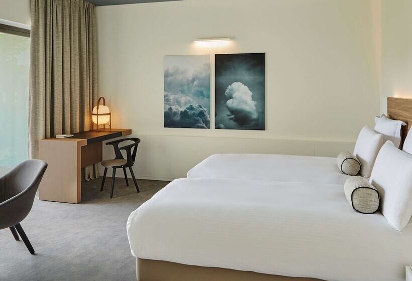 Номер Superior с Видом, Le Domaine Des Vanneaux Golf Et Spa Mgallery
