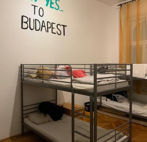 공동 객실, Say Yes Hostel