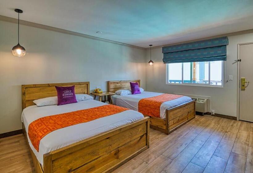 Номер Стандарт Вид на Бассейн, Ramona Valley Inn