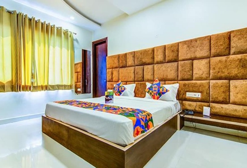 اتاق لوکس, Fabhotel Nayyar Inn