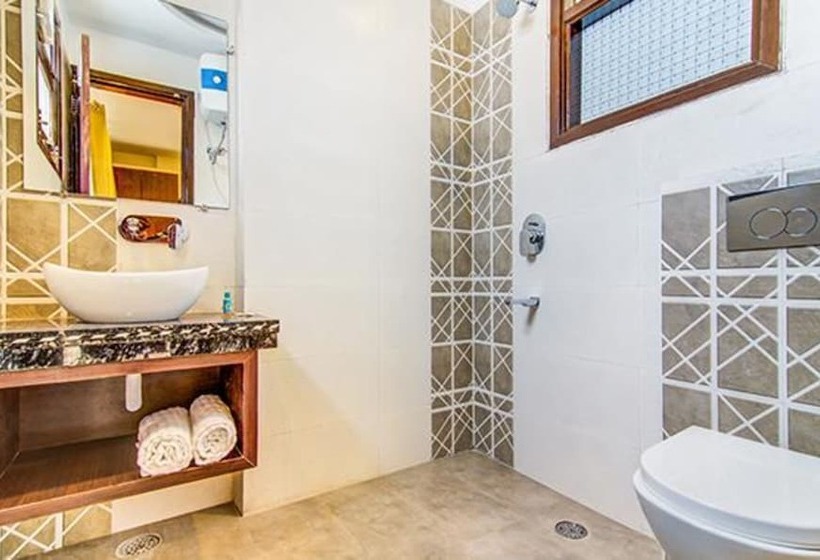 اتاق خانوادگی, Fabhotel Nayyar Inn