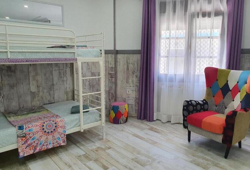 Четырехместный Номер Стандарт, Albergue Piedad