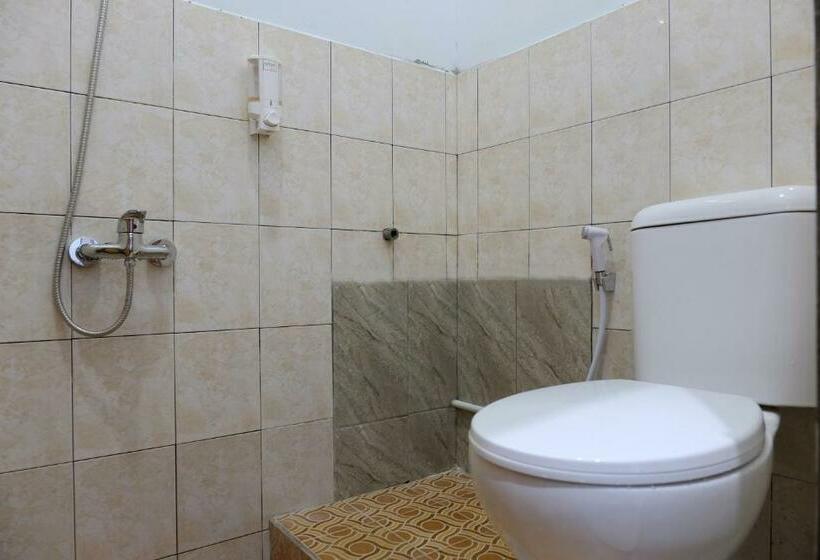اتاق استاندارد, Spot On 2766 Kezia Kost