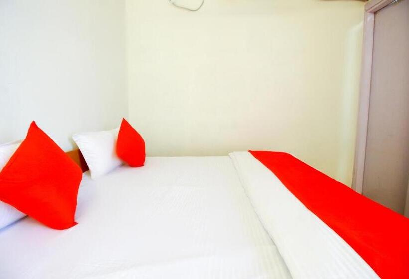 3 Bett Klassisches Zimmer, Oyo 67068 Sanrac Residency
