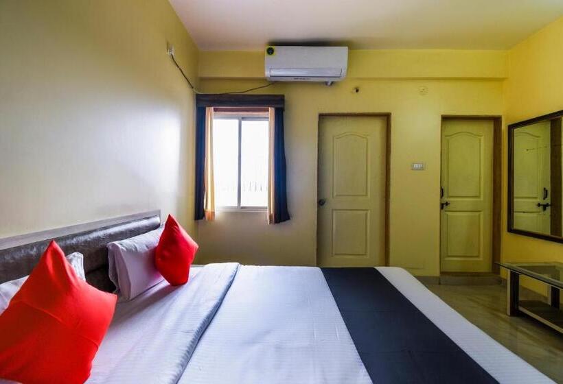 三人经典房间, Collection O 64849 Dwarka Lodge