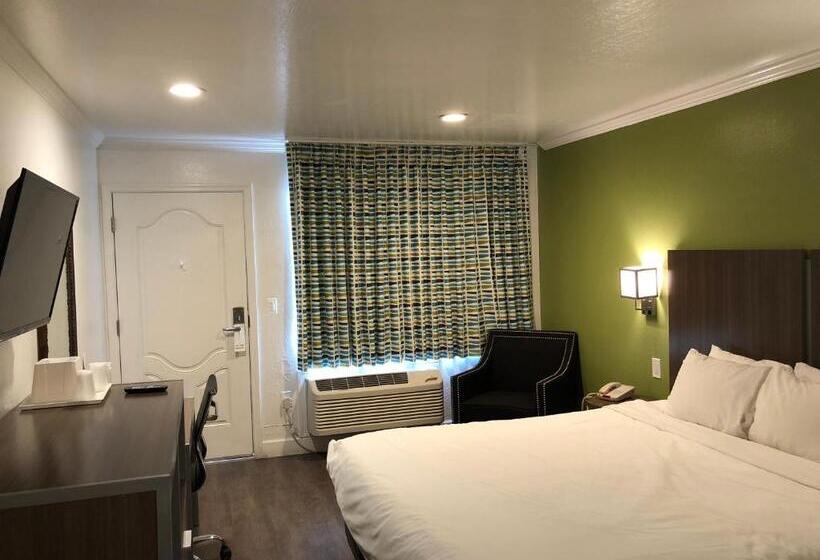 Номер Deluxe, Gilroy Inn