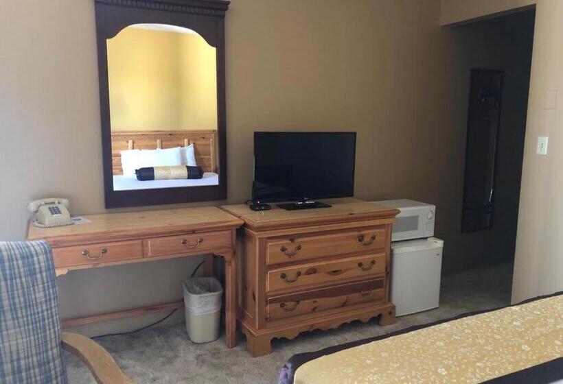 Номер Deluxe, Knights Inn   Baker City