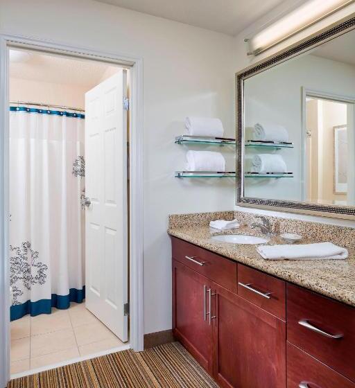 استودیوی استاندارد با چشم‌انداز شهر, Residence Inn By Marriott Cedar Rapids