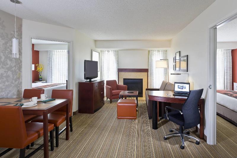سوییت, Residence Inn By Marriott Cedar Rapids