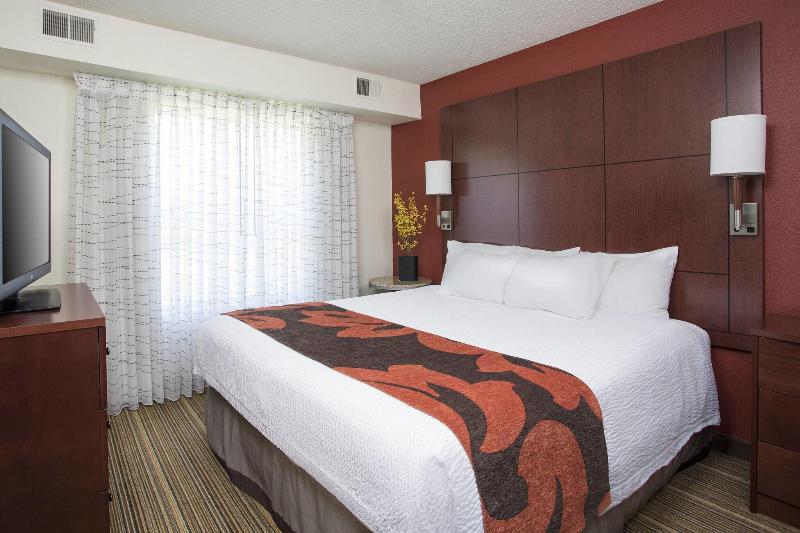 Standard Studio Kingsize Seng, Residence Inn Rockford