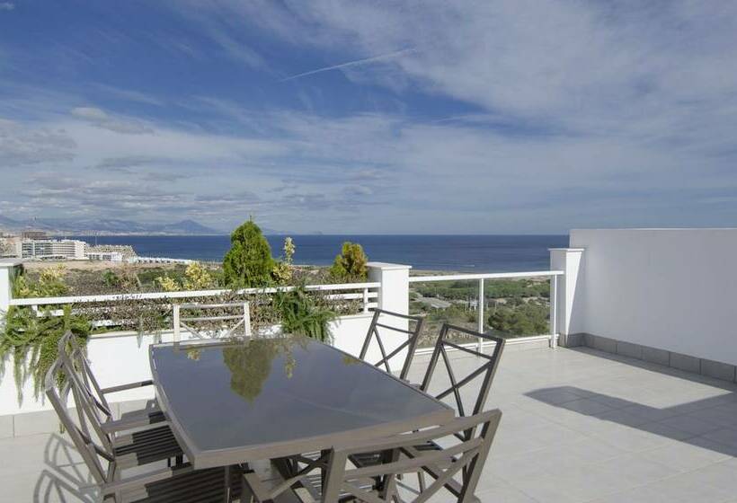 Апартаменты 2 Спальни Вид на Море, Novabeach Apartments   Marholidays