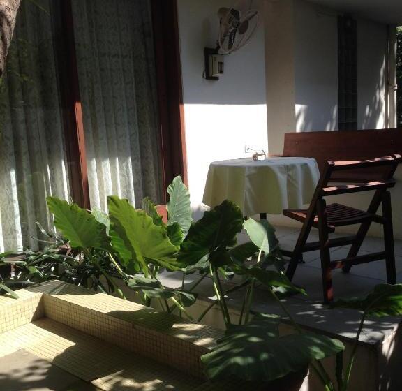 اتاق استاندارد اینتریور, Uteliaa Homestay