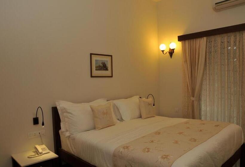 اتاق استاندارد اینتریور, Uteliaa Homestay